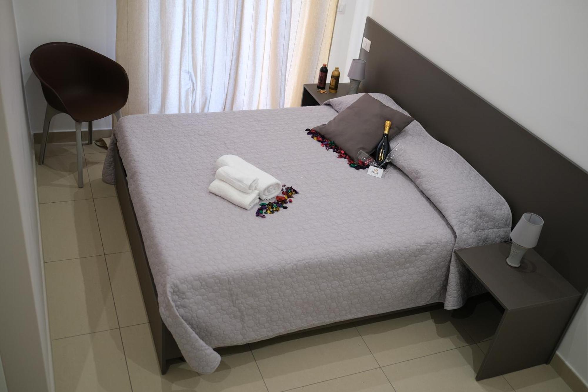 Hoa Suites Аверса Екстериор снимка