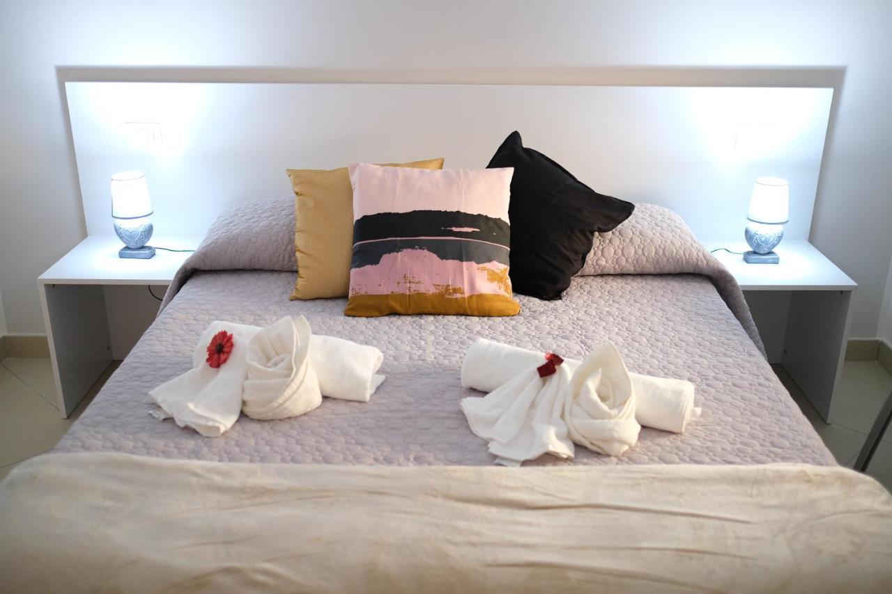 Hoa Suites Аверса Екстериор снимка