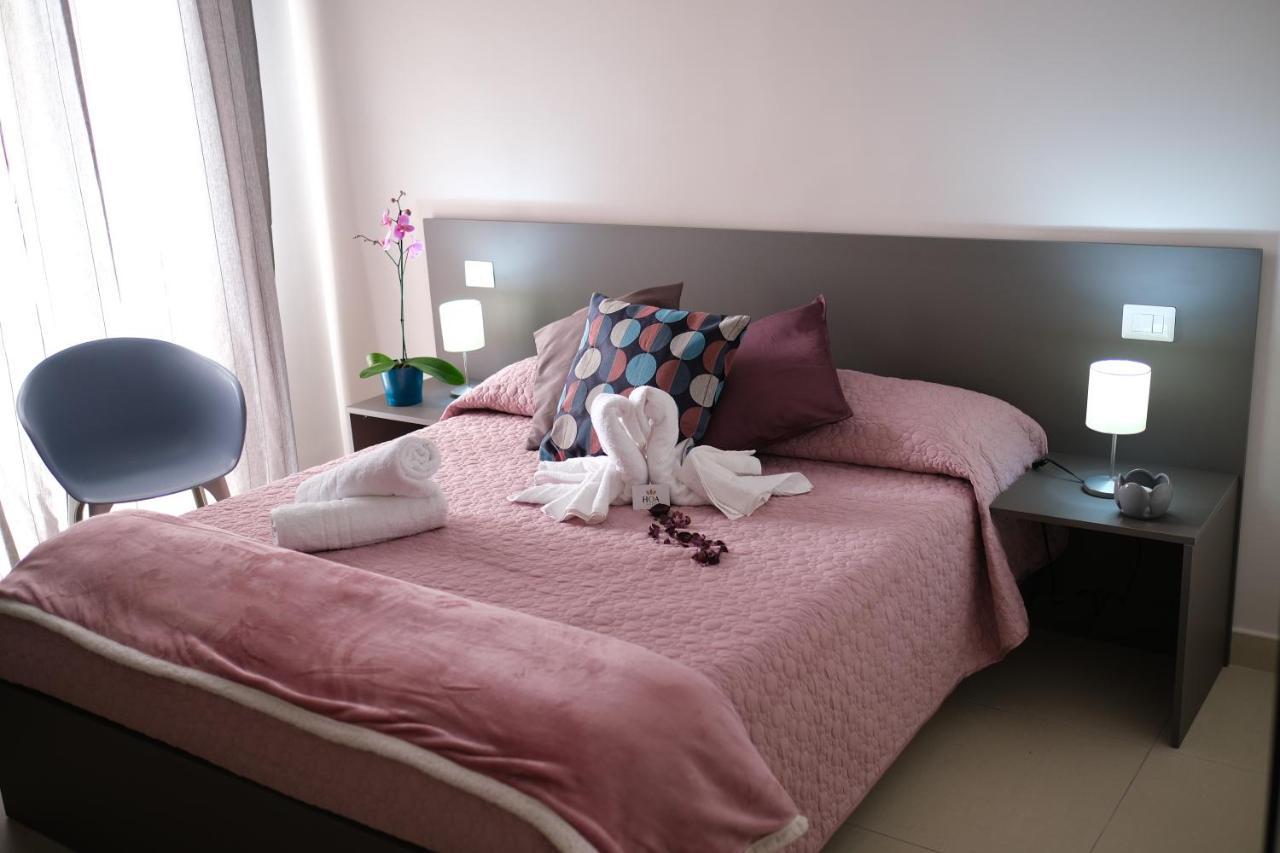 Hoa Suites Аверса Екстериор снимка